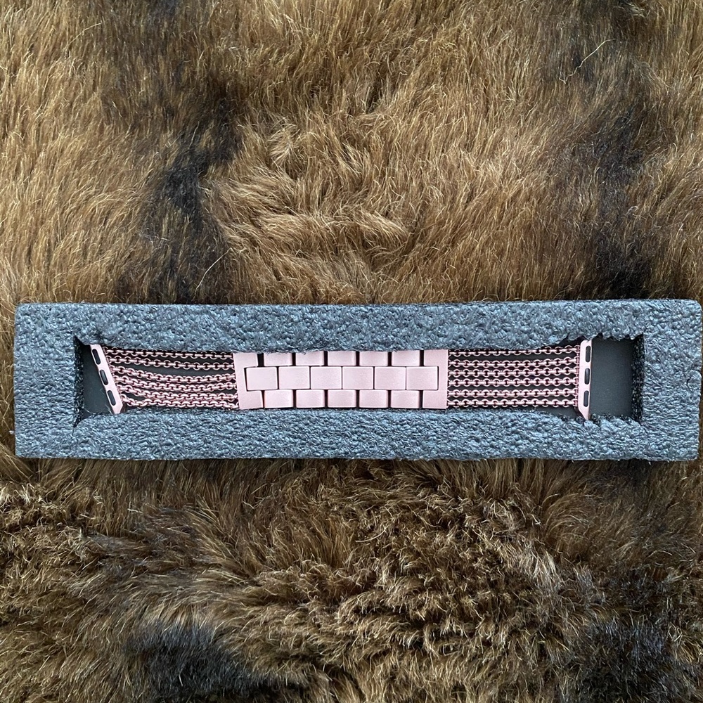 New In Box Rose Gold Apple Watch 38 mm Band